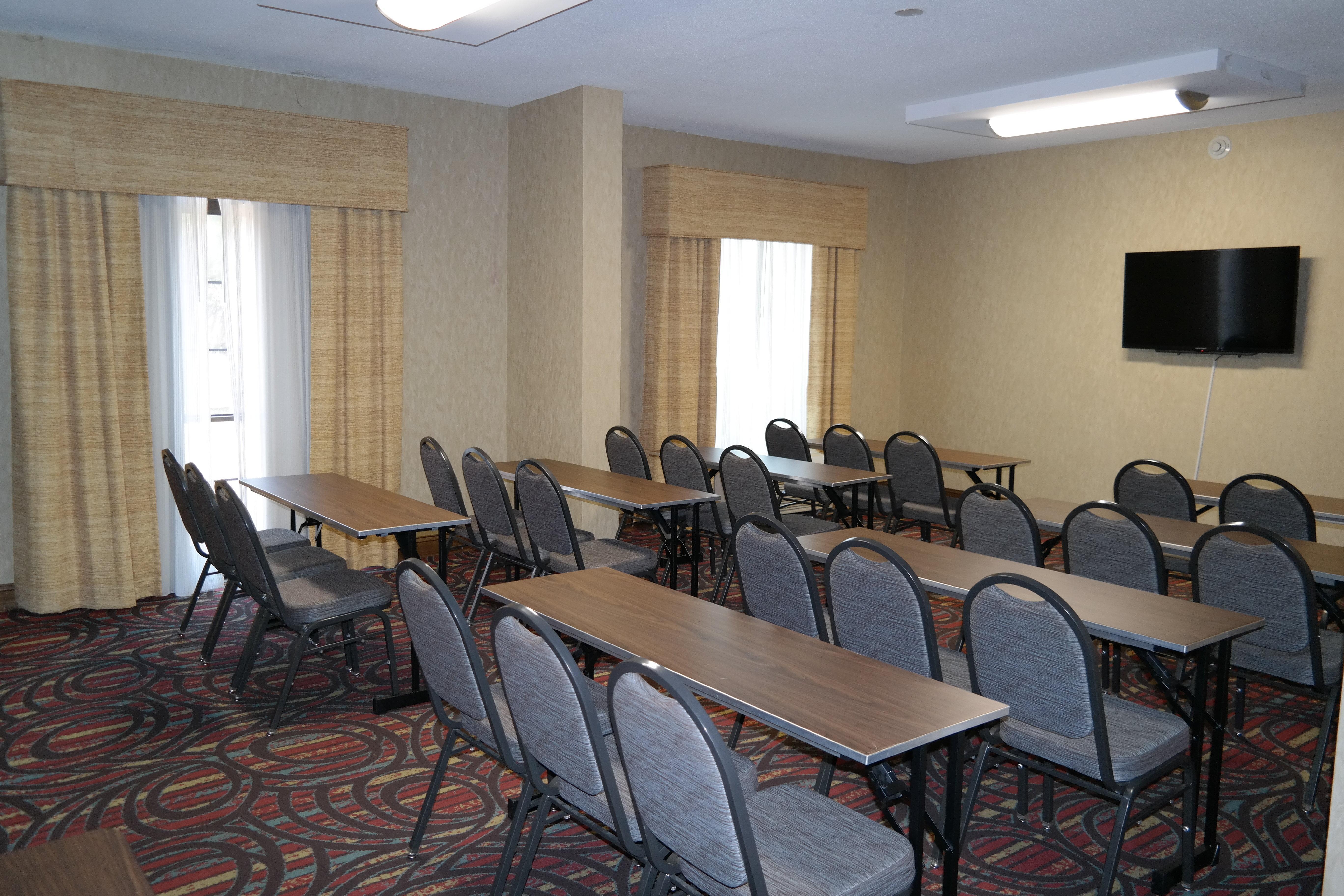 Holiday Inn Express Fredericksburg - Southpoint By Ihg Экстерьер фото
